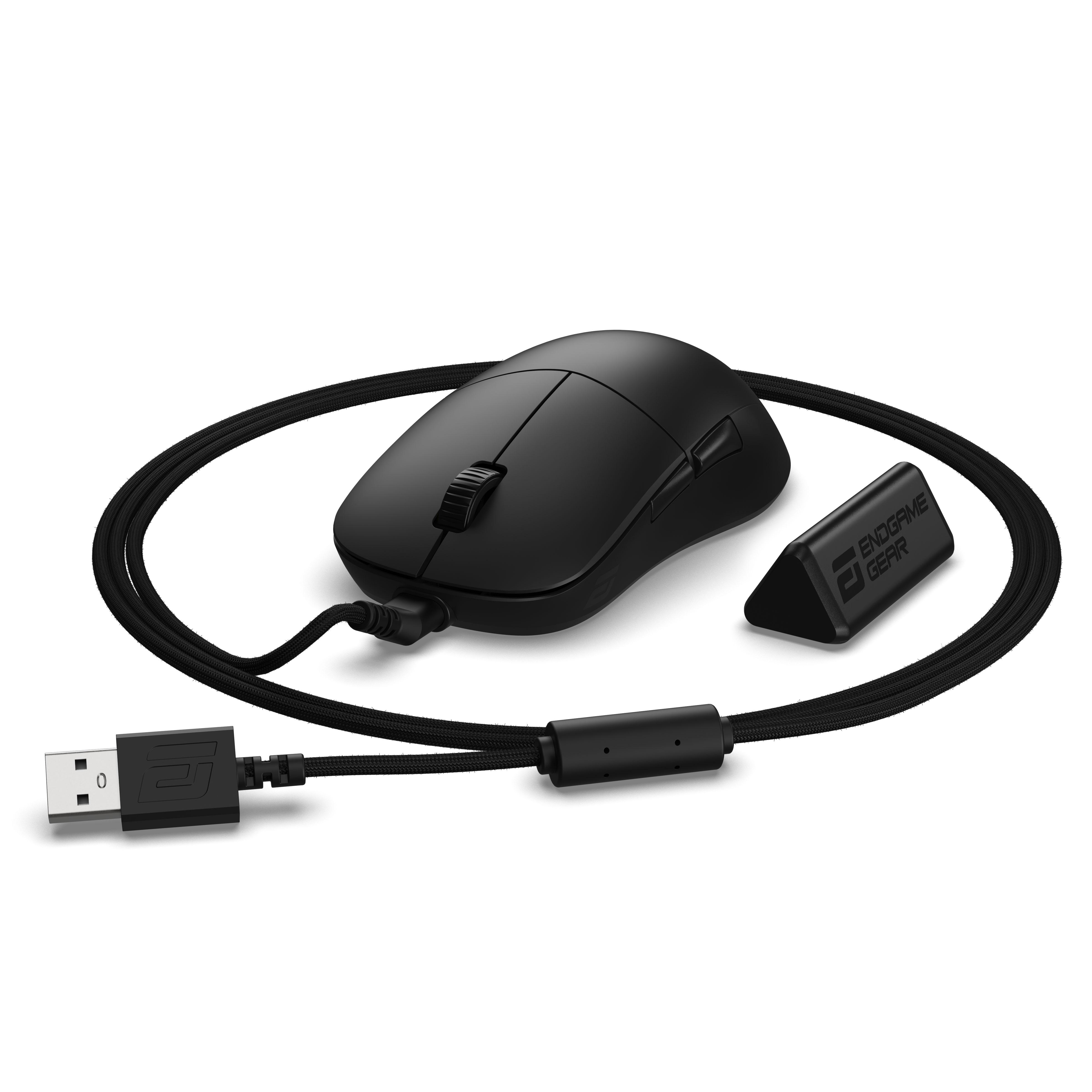 Schwarze Gaming-Maus mit geflochtenem Kabel, USB-Stecker und dreieckigem Endgame Gear Logo auf weißem Hintergrund.