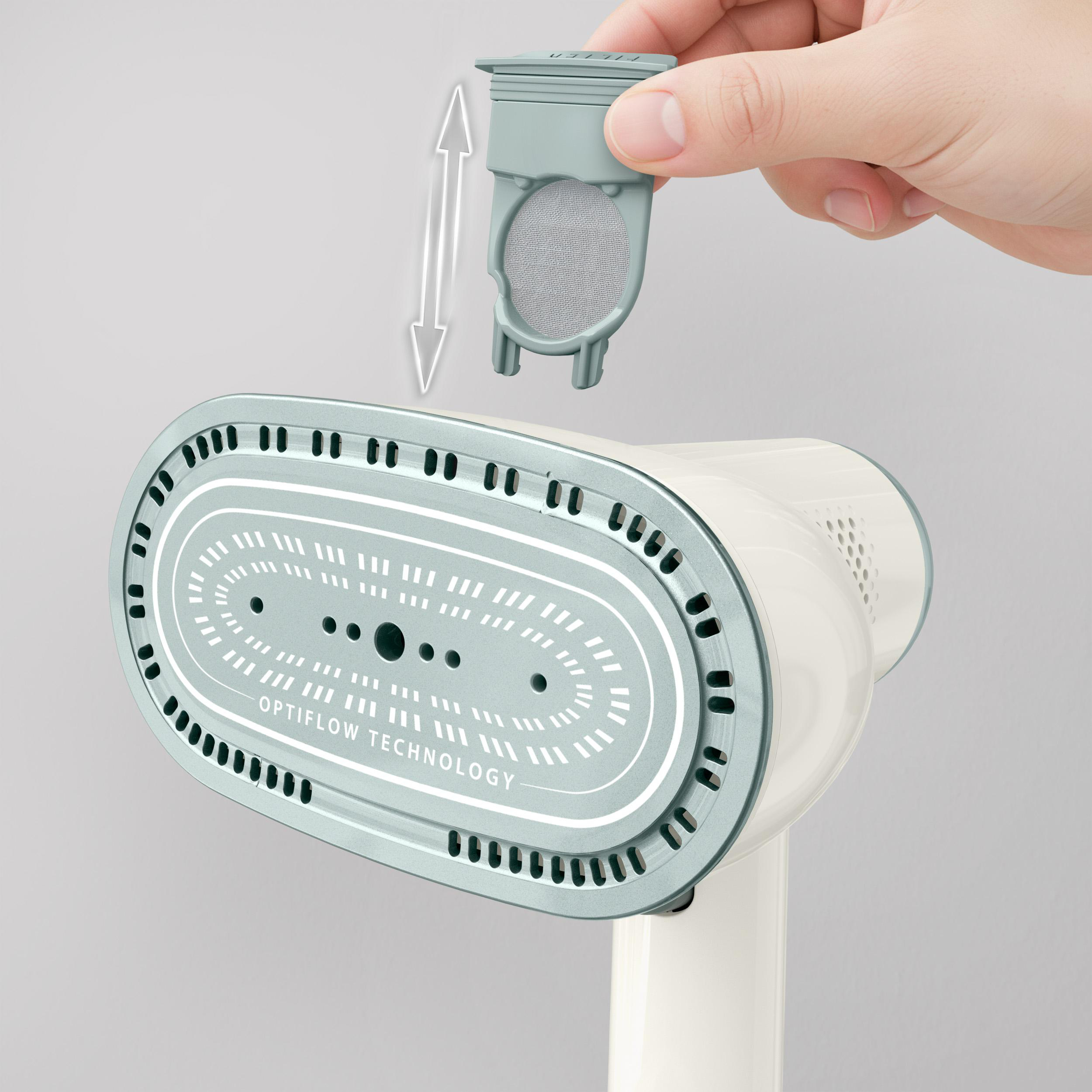 Hand hält Filter über dem Dampfglätter mit Optiflow-Technologie.
