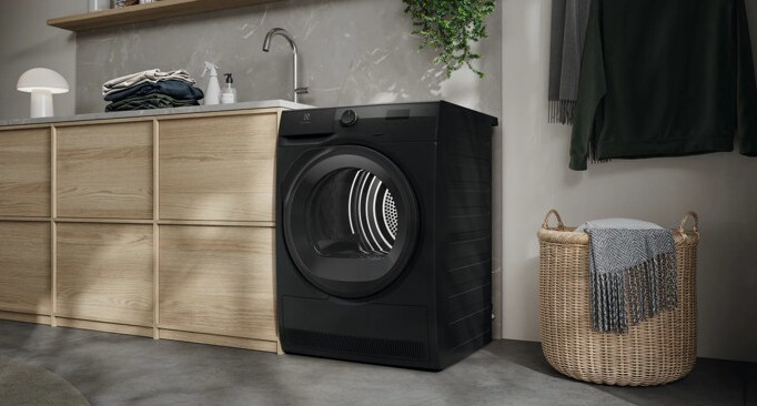 Suszarka z pompą ciepła ELECTROLUX EW7D495UDP 9kg DelicateCare SensiCare Ciemnoszary
