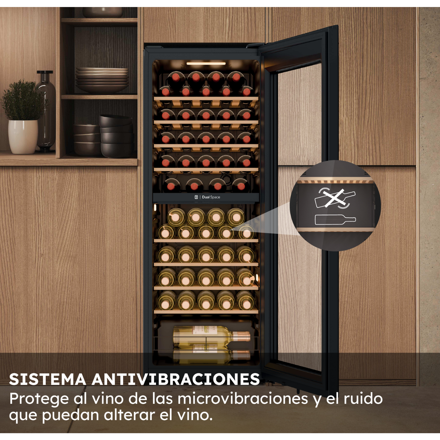 Una vinoteca empotrada llena de botellas de vino con un icono destacado del sistema antivibración.