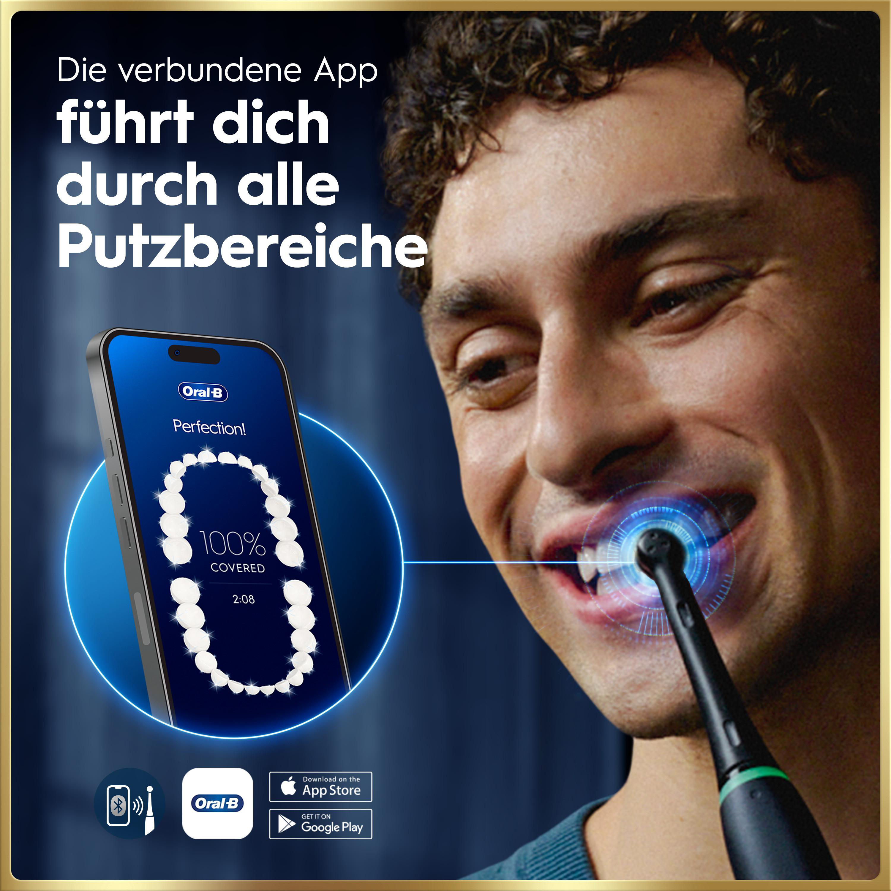 Ein Mann putzt seine Zähne mit einer elektrischen Zahnbürste, während eine App die 100% Abdeckung zeigt.
