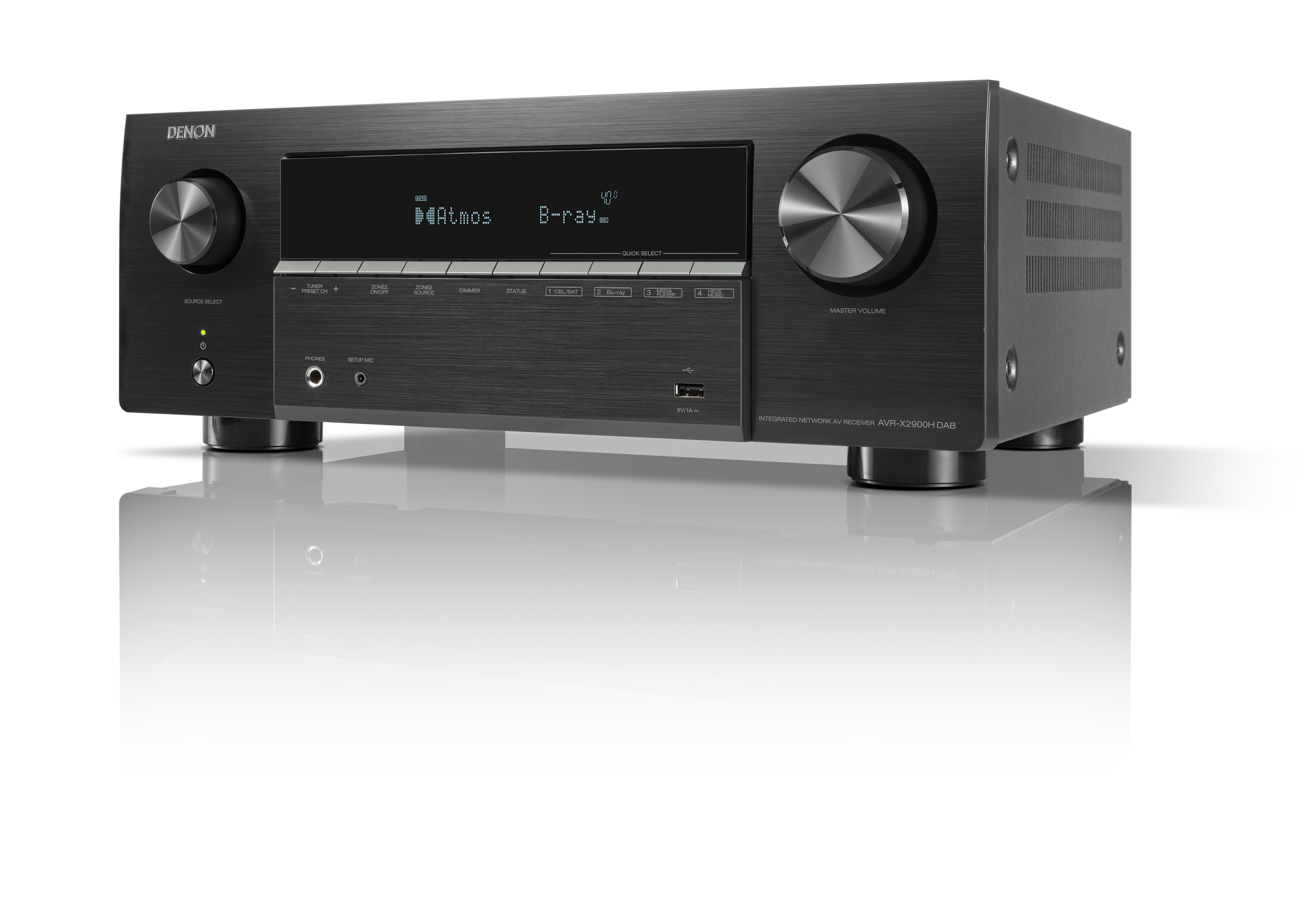Ein schwarzer Denon AVR-X2900H DAB Receiver mit Display, Reglern und Tasten auf einer reflektierenden Fläche.
