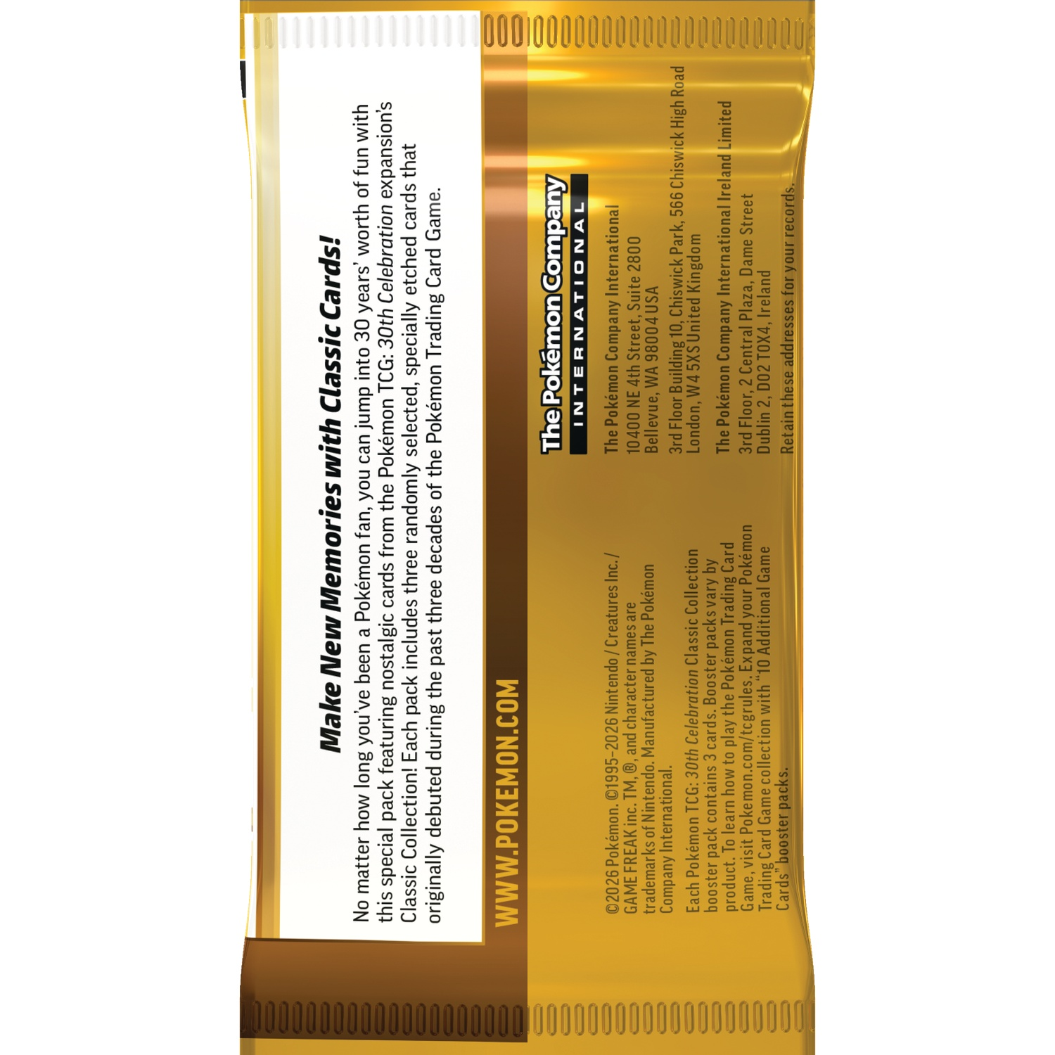 Achterkant van een gouden Pokémon TCG boosterpack met tekst en fabrikantinfo.