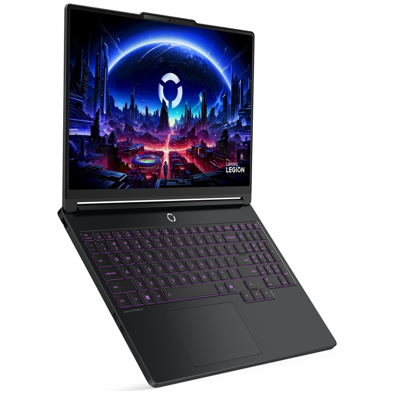 Een zwarte Lenovo Legion laptop met verlicht toetsenbord toont een futuristische stad.