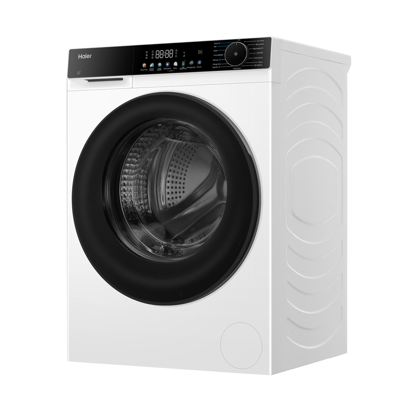 Eine weiße Haier Waschmaschine mit schwarzem Bedienfeld und runder Glastür auf weißem Hintergrund.
