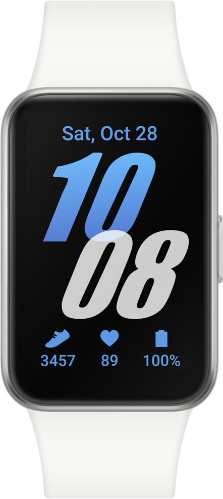 Une montre connectée à bracelet blanc affiche la date, l'heure, les pas, la fréquence cardiaque et la batterie.