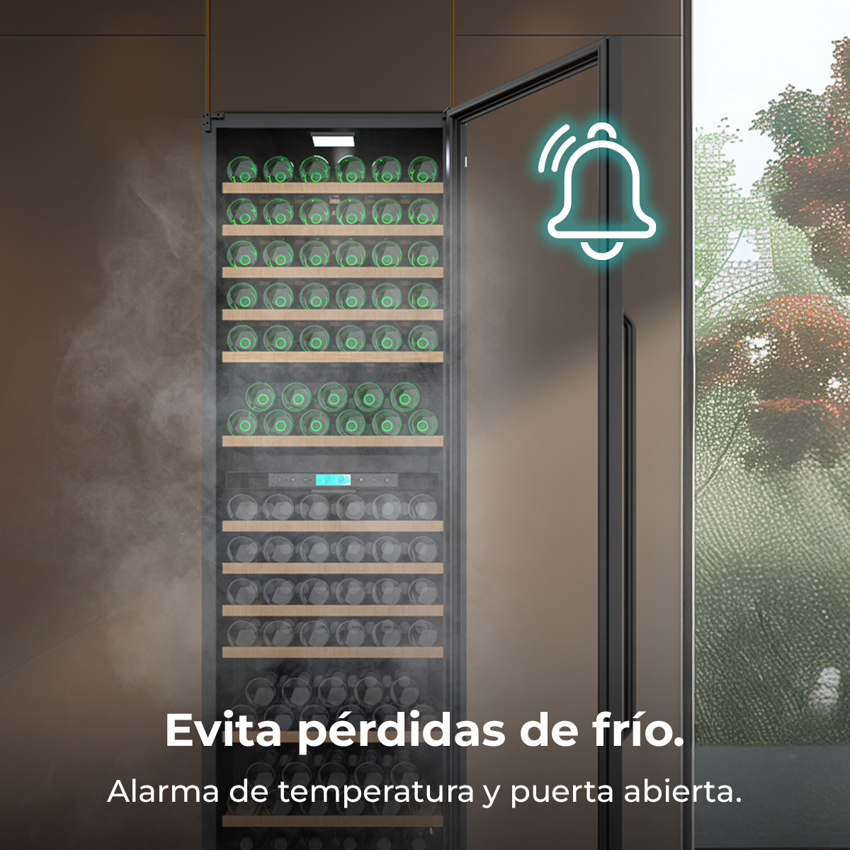 Cava con puerta abierta e icono de alarma, sale humo frío.