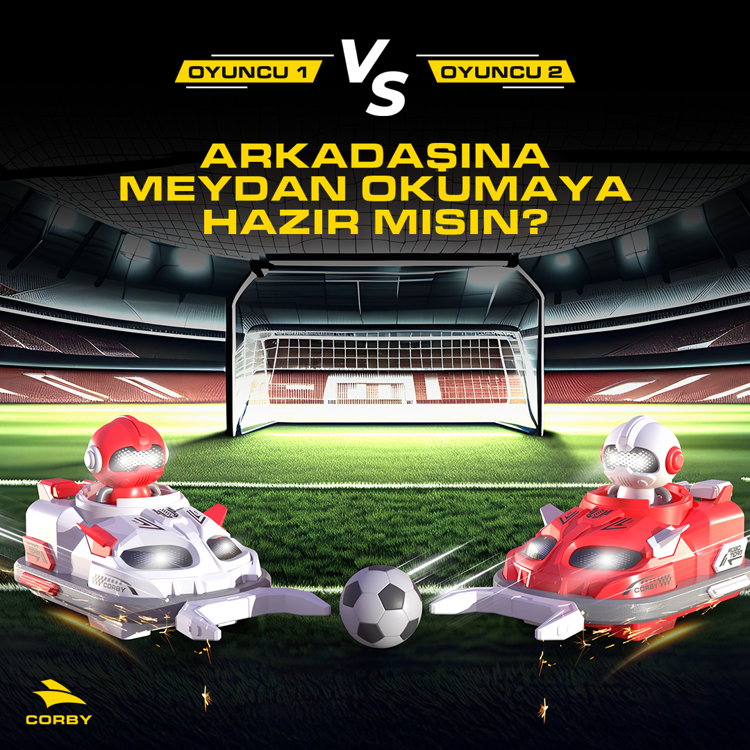 İki uzaktan kumandalı robot araba, stadyum kalesinin önündeki sahada bir top ile oynuyor.