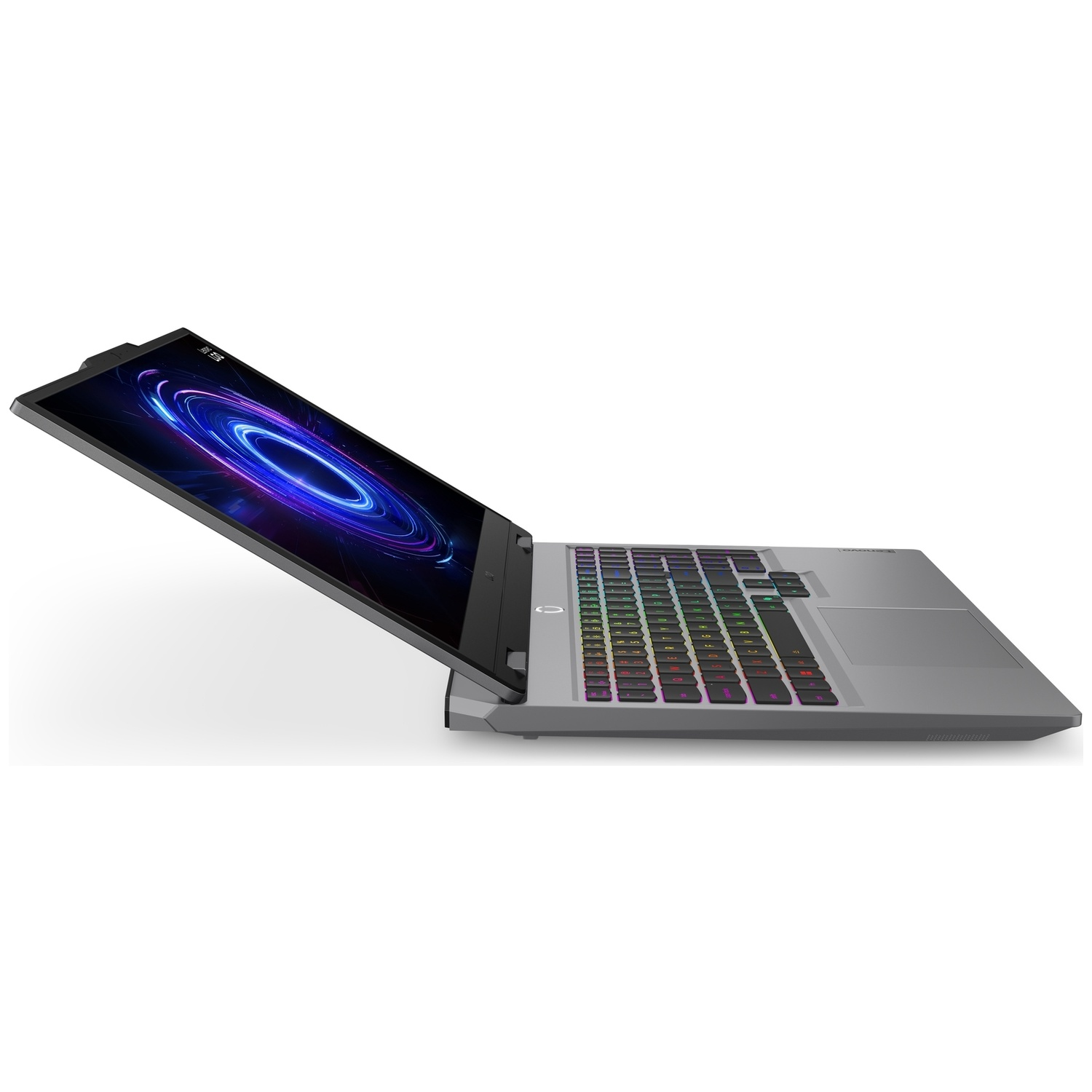 Vue latérale d'un ordinateur portable de jeu gris avec clavier rétroéclairé et fond d'écran spirale bleu.