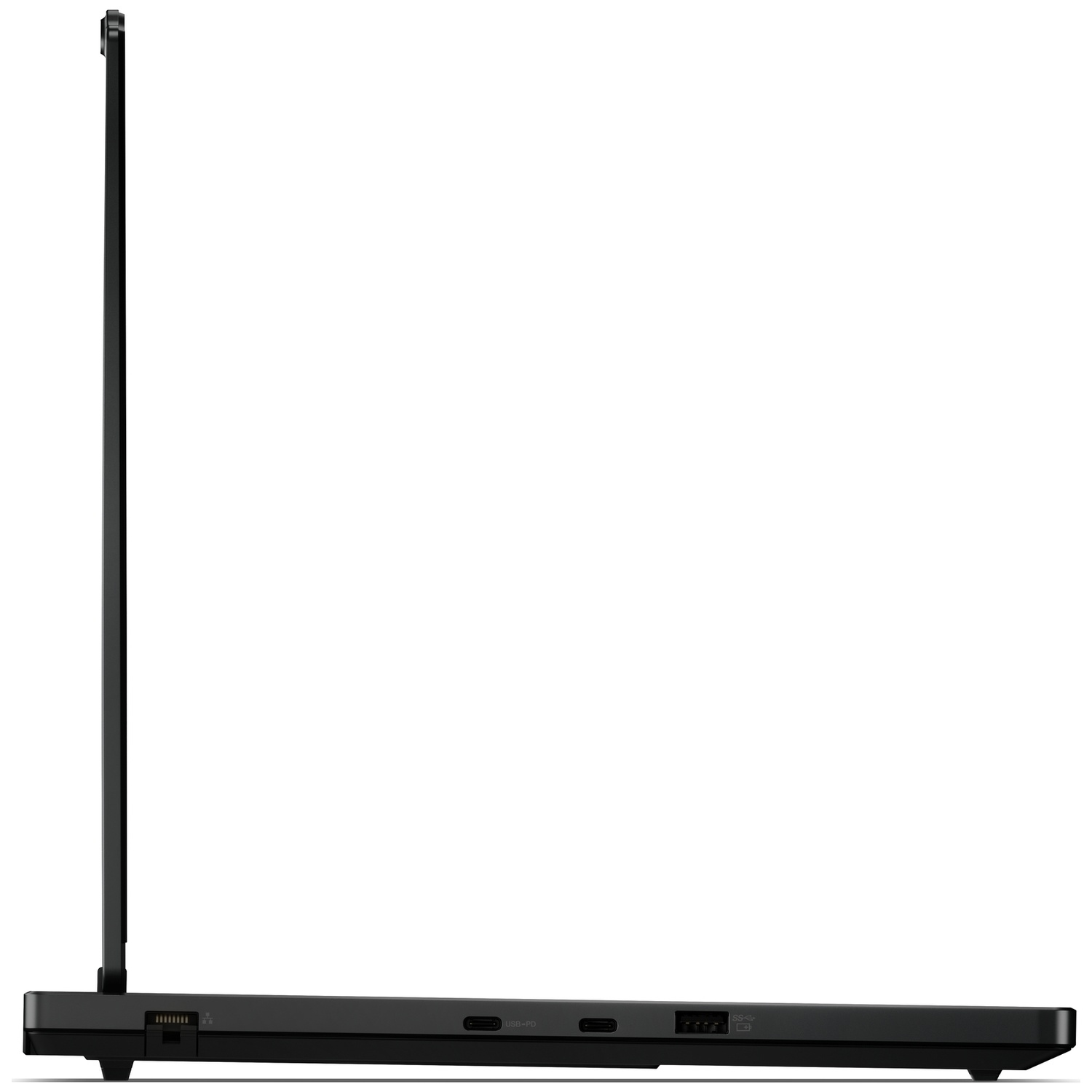 Vue latérale d'un ordinateur portable noir montrant des ports USB-C et USB.