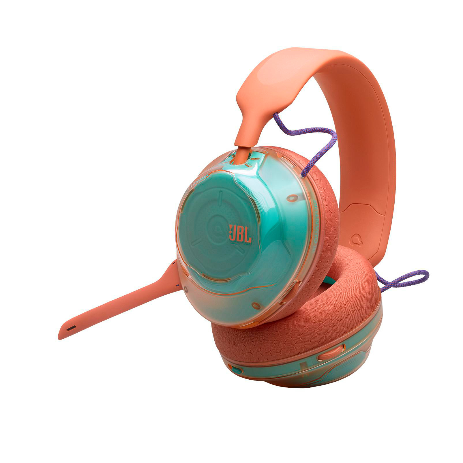 Pfirsichfarbene JBL-Gaming-Headset mit transparenten türkisen Akzenten, Mikrofonarm und violetten Kabeln.