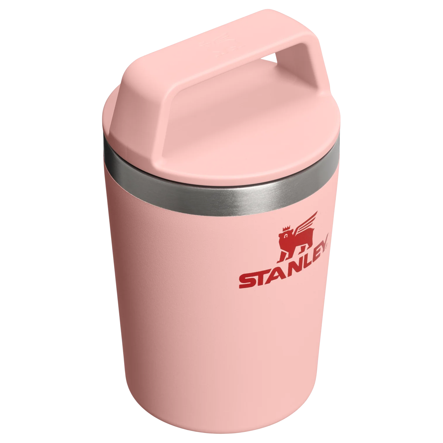 Siyah arka planda gümüş kenarlı ve kulplu pembe bir Stanley yemek termos.