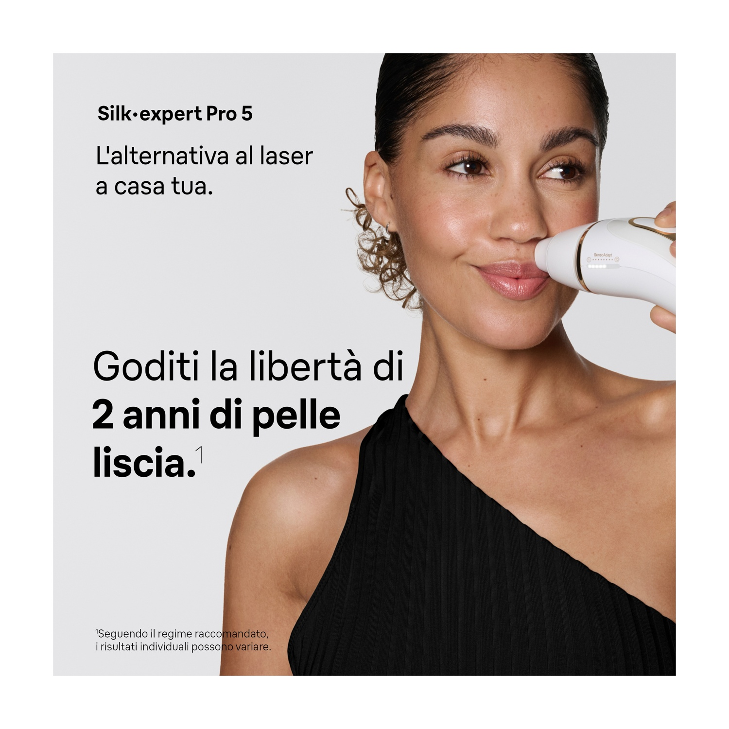 Una donna tiene un epilatore IPL vicino al labro superiore, con testo promozionale.