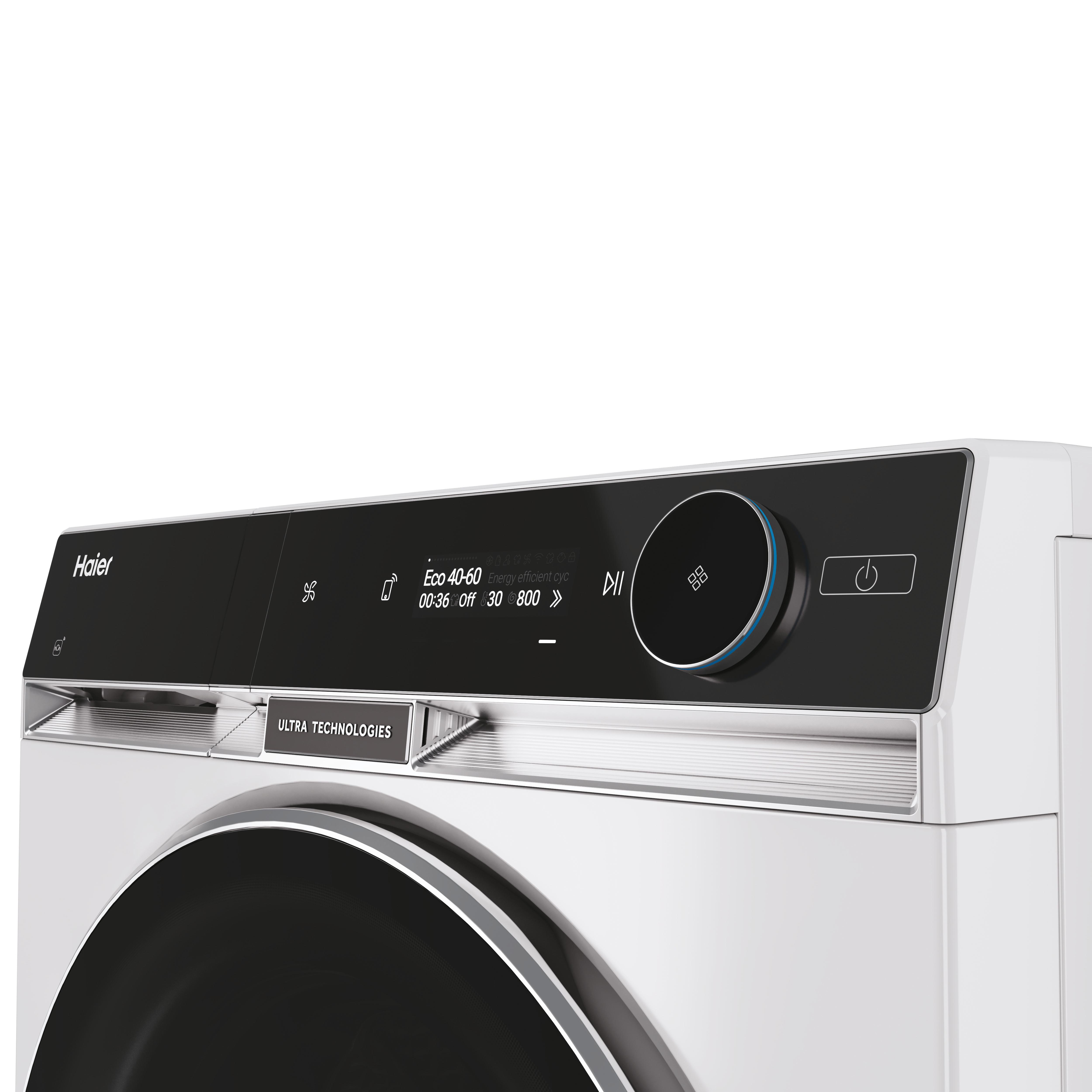Haier-Waschmaschine mit digitalem Display und Drehknopf auf weißem Hintergrund.