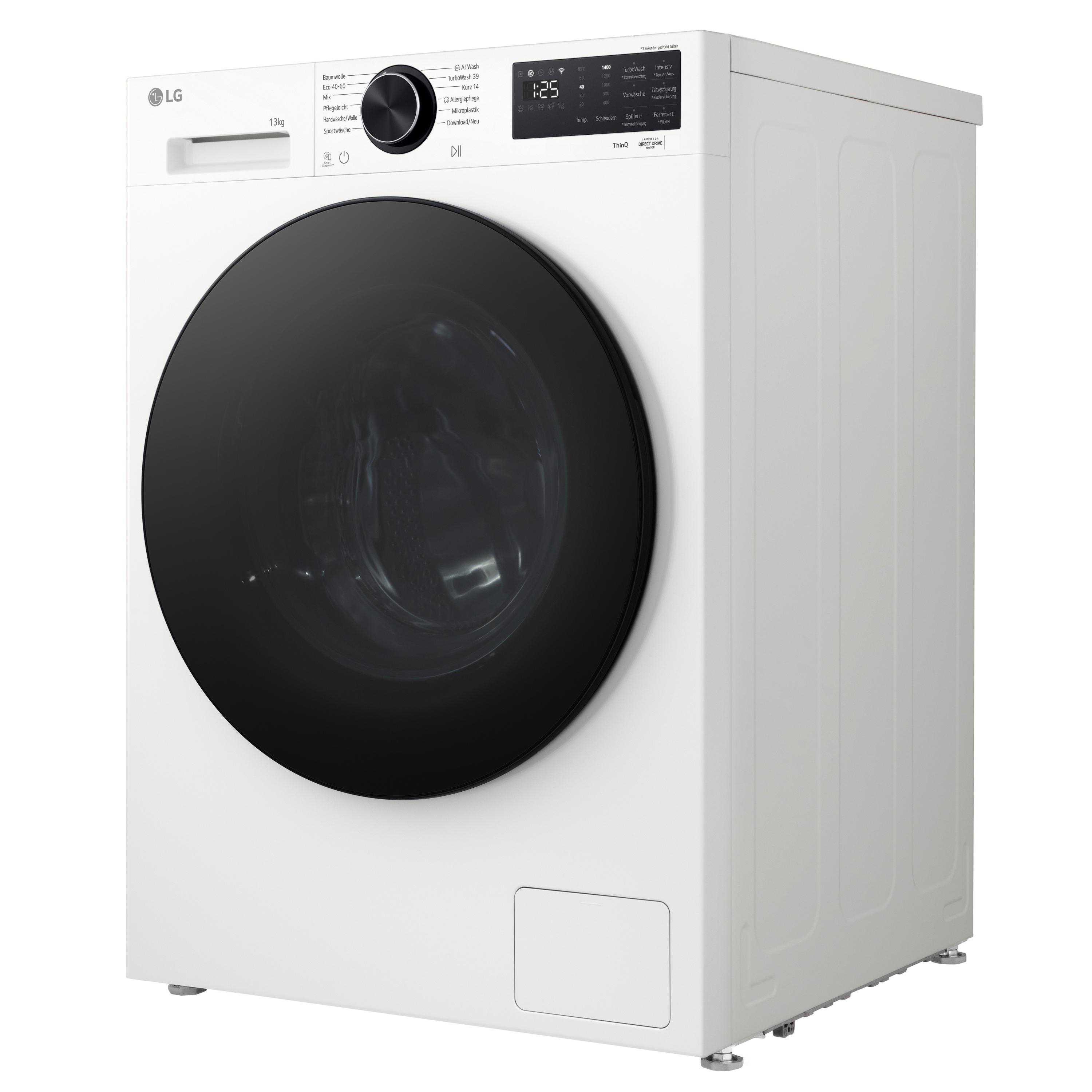 Eine weiße LG-Waschmaschine mit schwarzem Bullauge und digitalem Bedienfeld auf weißem Hintergrund.
