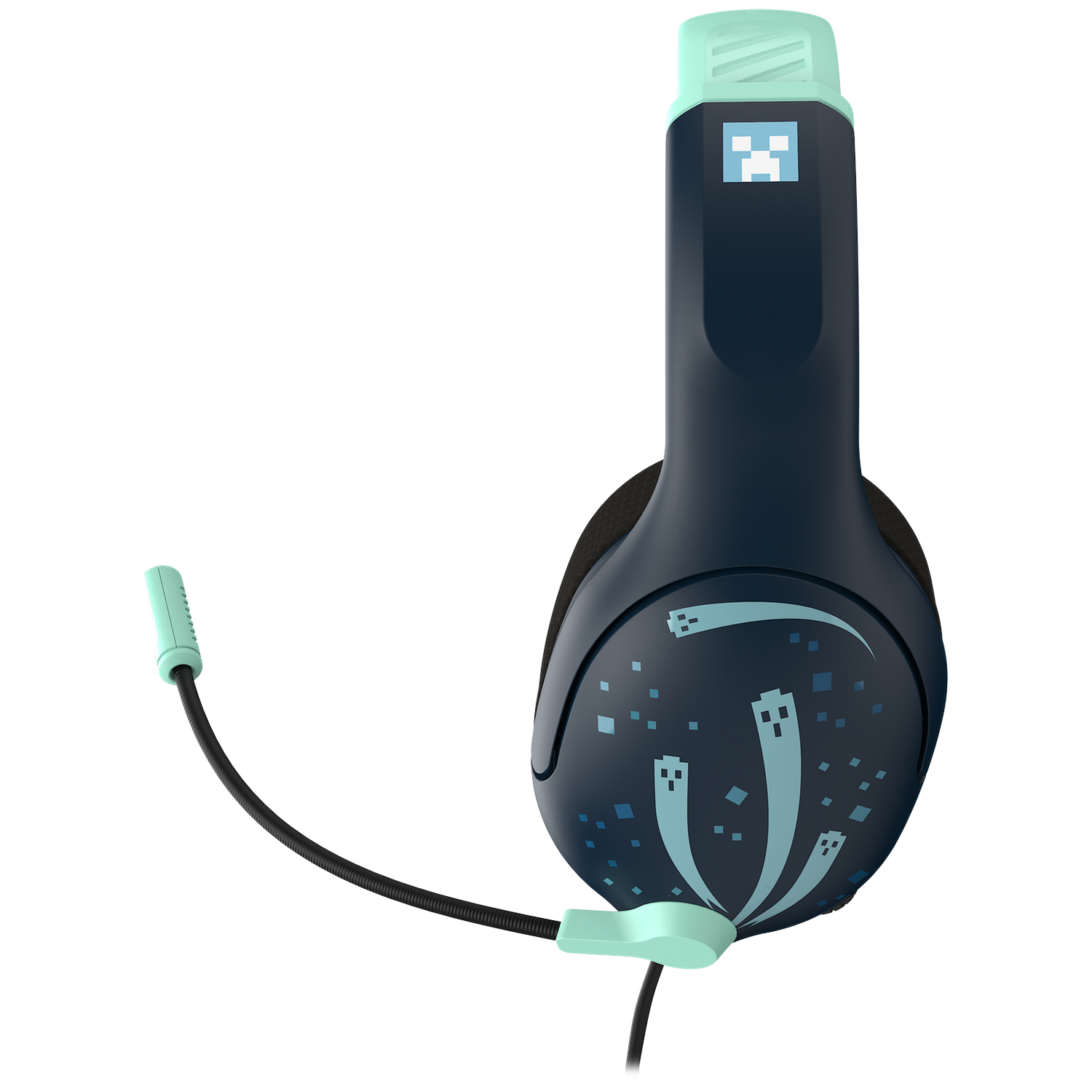 Casque de jeu bleu foncé avec accents vert menthe et microphone sur fond noir.
