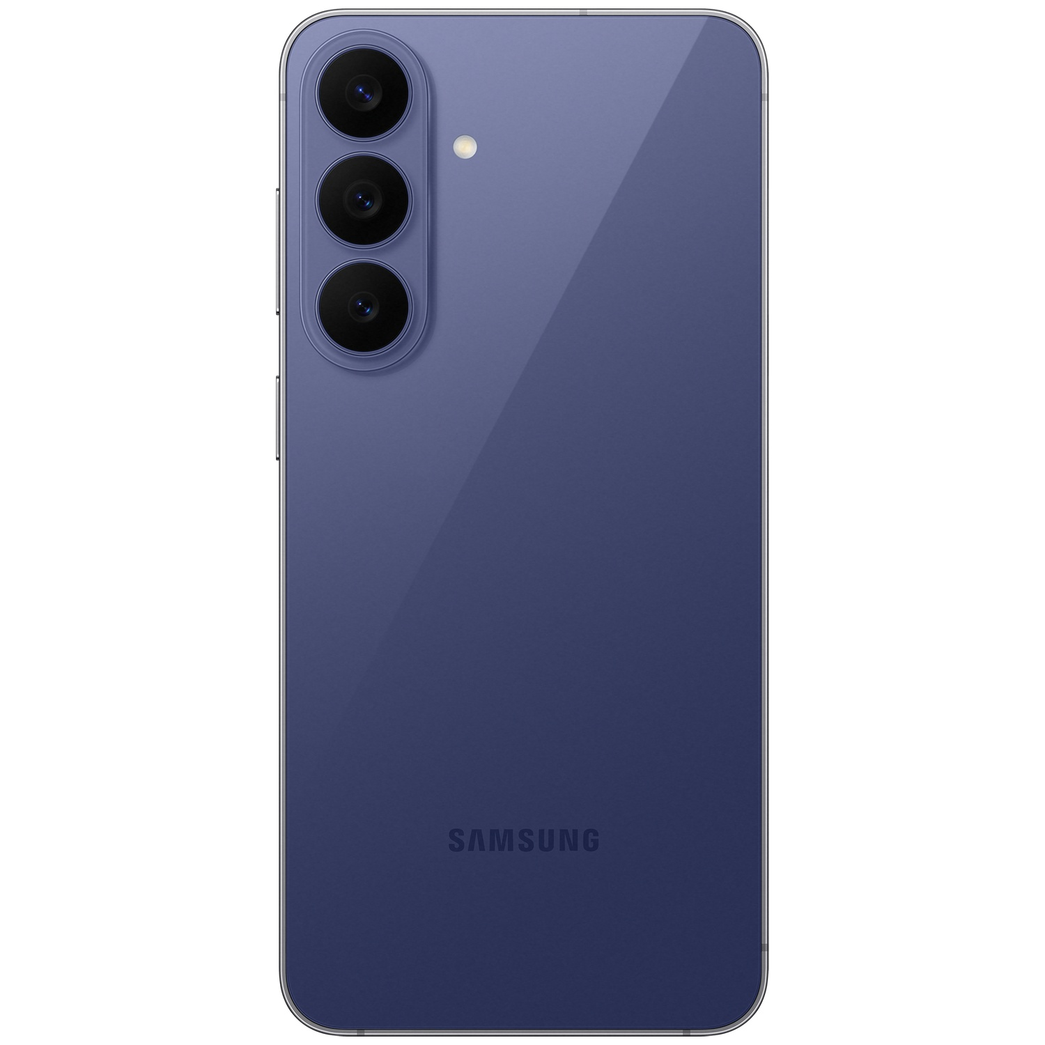 Achteraanzicht van een paarse Samsung-smartphone met drie verticale camera's en flitser op witte achtergrond.