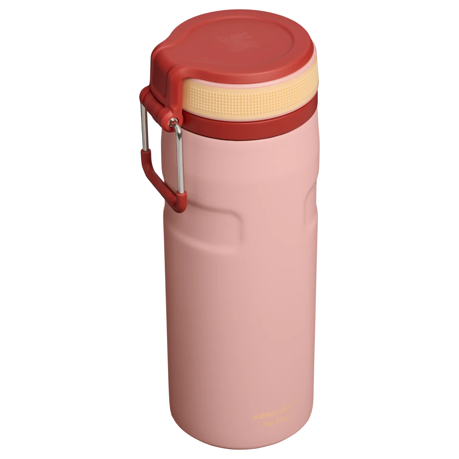 Siyah arka plan üzerinde kırmızı kapaklı ve metal klipsli pembe termos matara.
