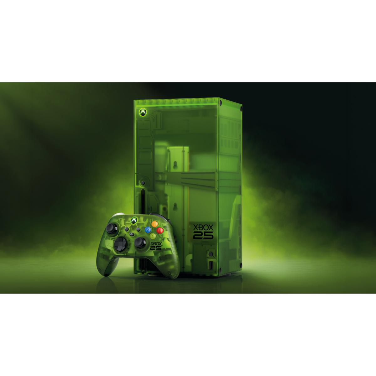 Eine grüne, transparente Xbox Series X Konsole und ein passender Controller vor grünem Hintergrund.