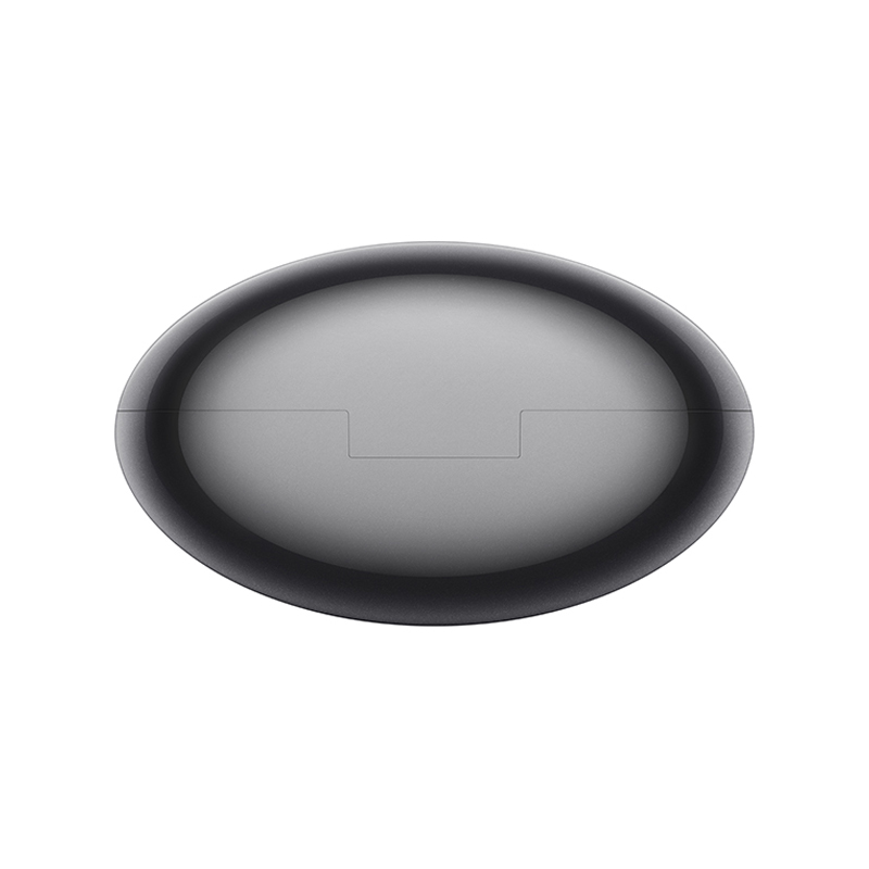 Un estuche gris, ovalado y cerrado con una costura horizontal sobre un fondo blanco.