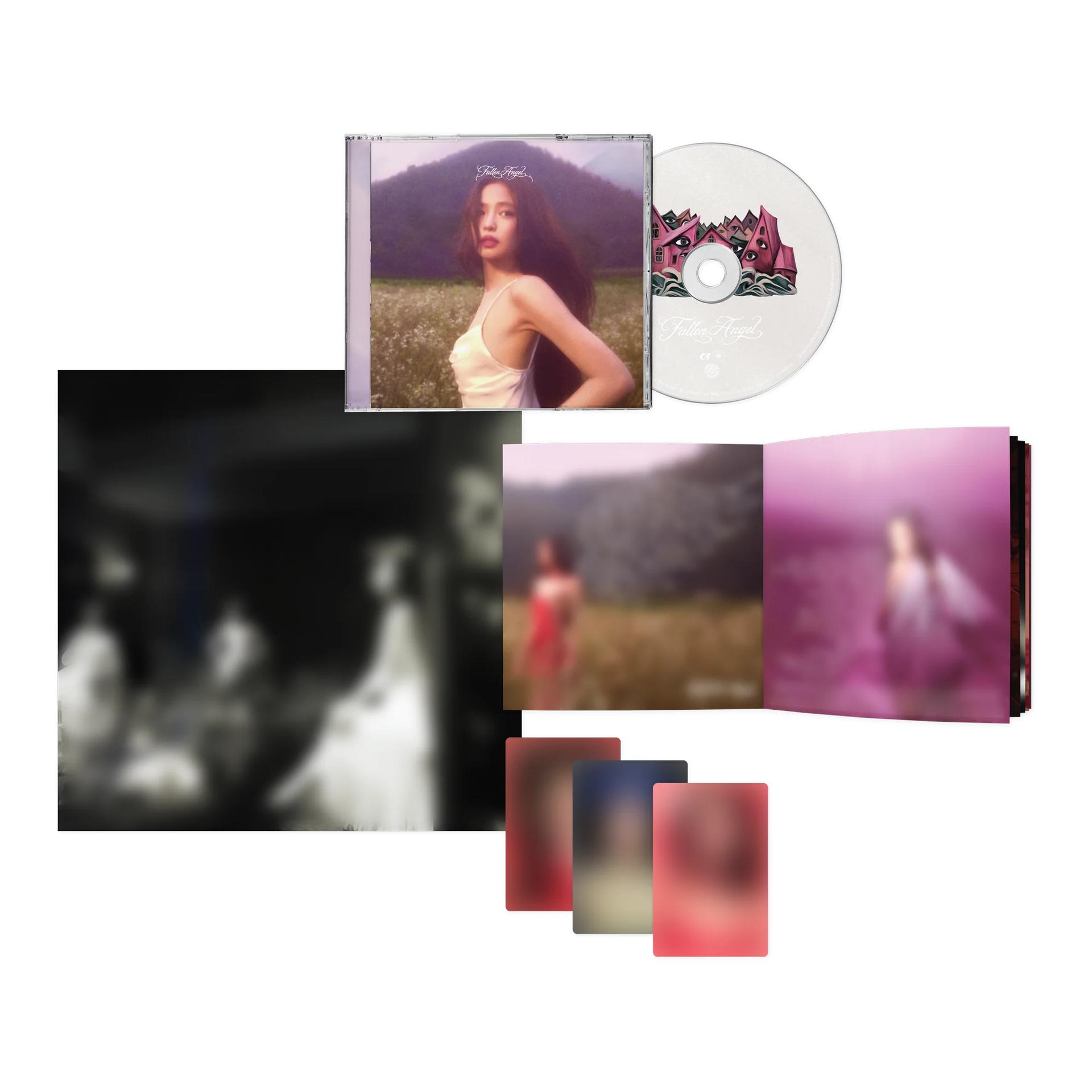Album-Set mit CD, Fotobuch, Photocards und Cover mit Frau in weißem Kleid in einer Landschaft.