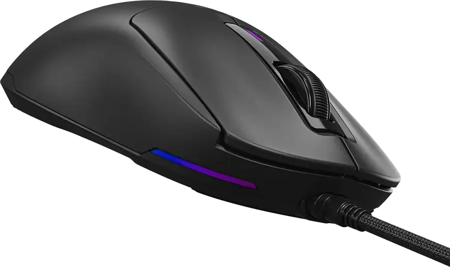 Egy fekete vezetékes gamer egér fekete háttérrel, világító kék oldalsávval és görgővel.