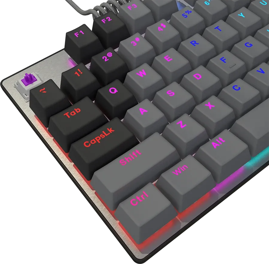 Mechanikus billentyűzet szürke és fekete gombokkal, RGB háttérvilágítással és ezüst fémlemezzel fekete háttér előtt.