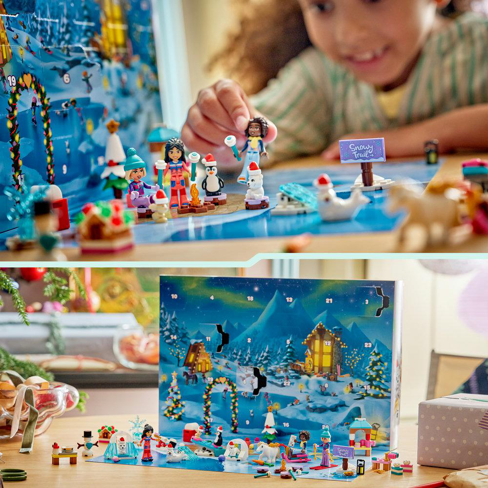 Ein Kind spielt mit Lego Friends Adventskalender-Figuren und winterlichen Kleinbauten am Tisch.