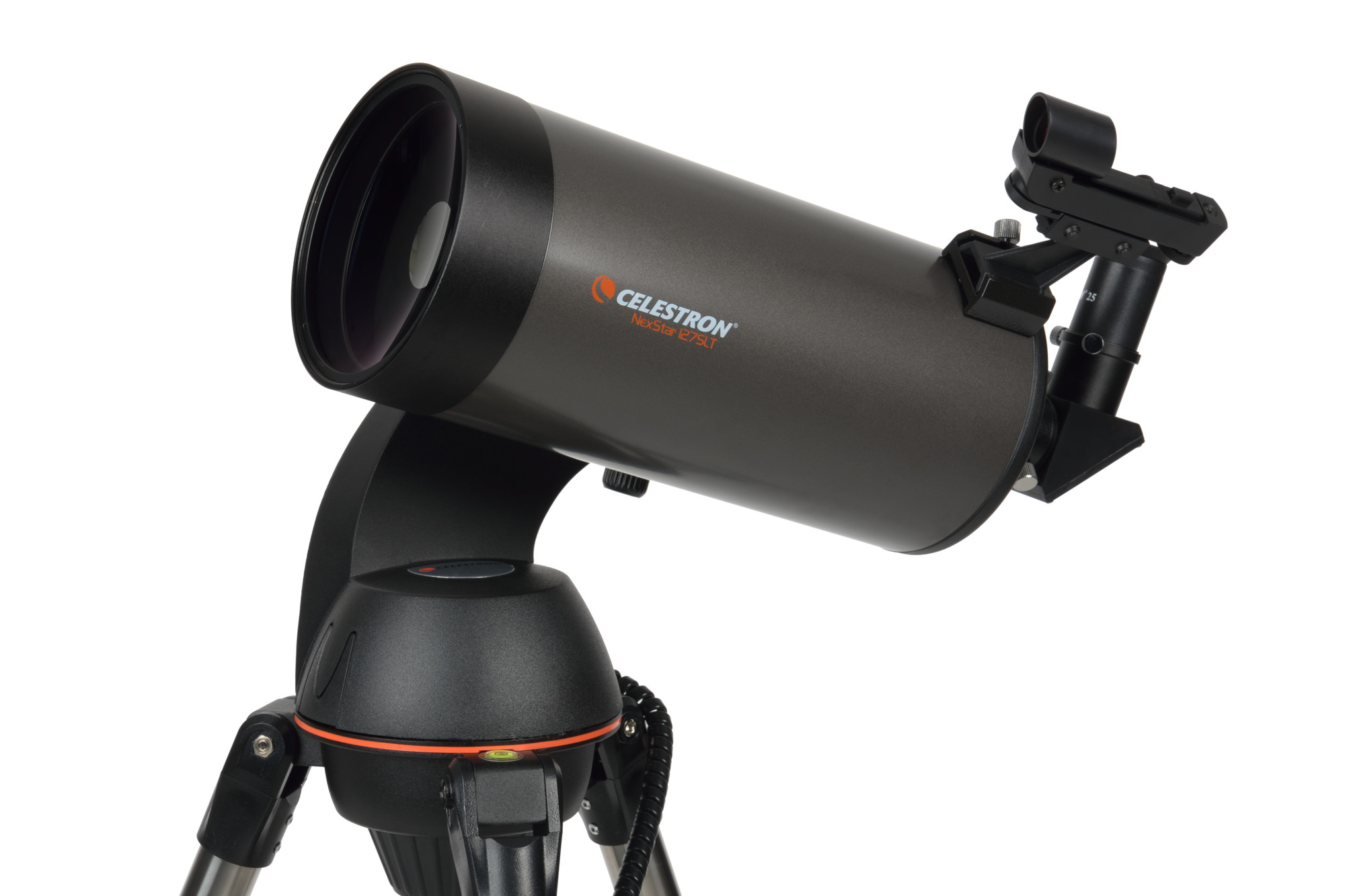 Beyaz arka planda tripod üzerinde bir Celestron NexStar 127SLT teleskop.