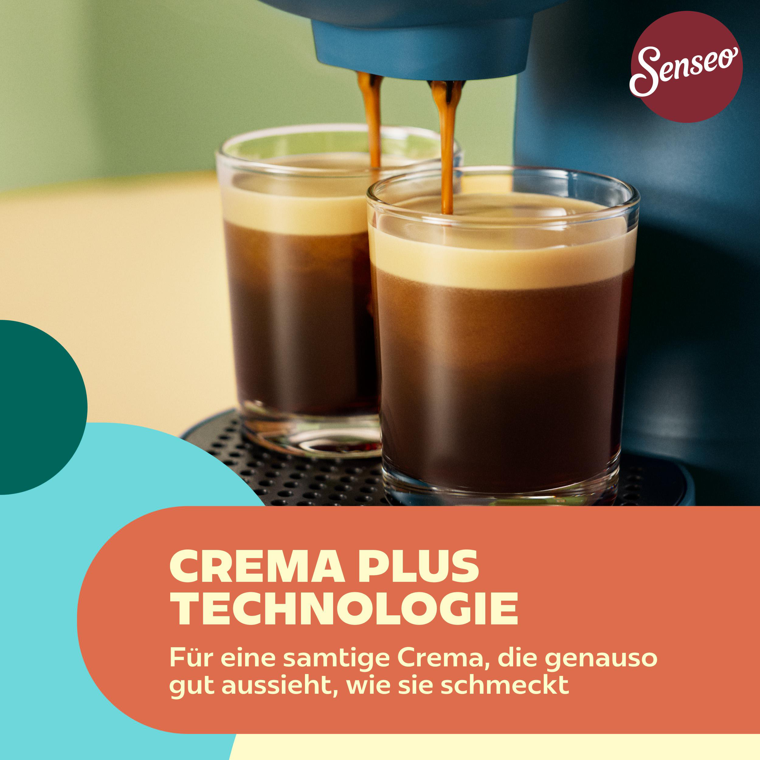 Kaffee brüht in zwei Gläser mit feiner Crema, mit Senseo-Logo.