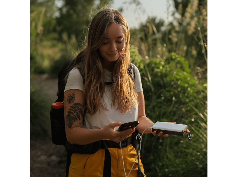 Xtorm Solar Powerbank 20W 10.000mAh+Taschenlampe schwarz — Foto 4 von 4