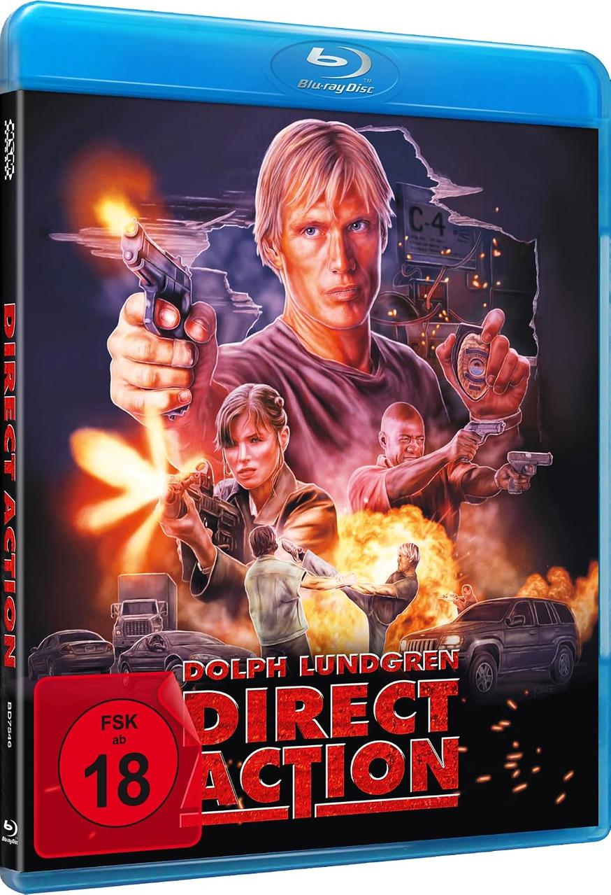 Blu-ray-Hülle von Direct Action mit Dolph Lundgren mit Waffe inmitten von Explosionen, Polizisten und Autos.