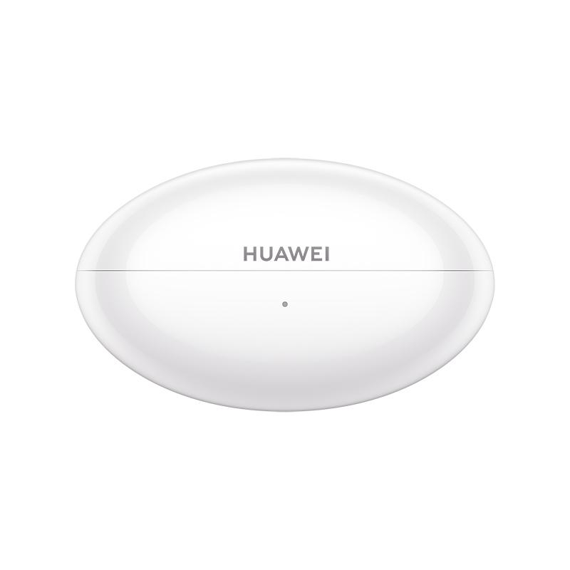 Ein weißes, oval geformtes Huawei Wireless-Ohrhörer-Ladecase vor schlichtem Hintergrund.