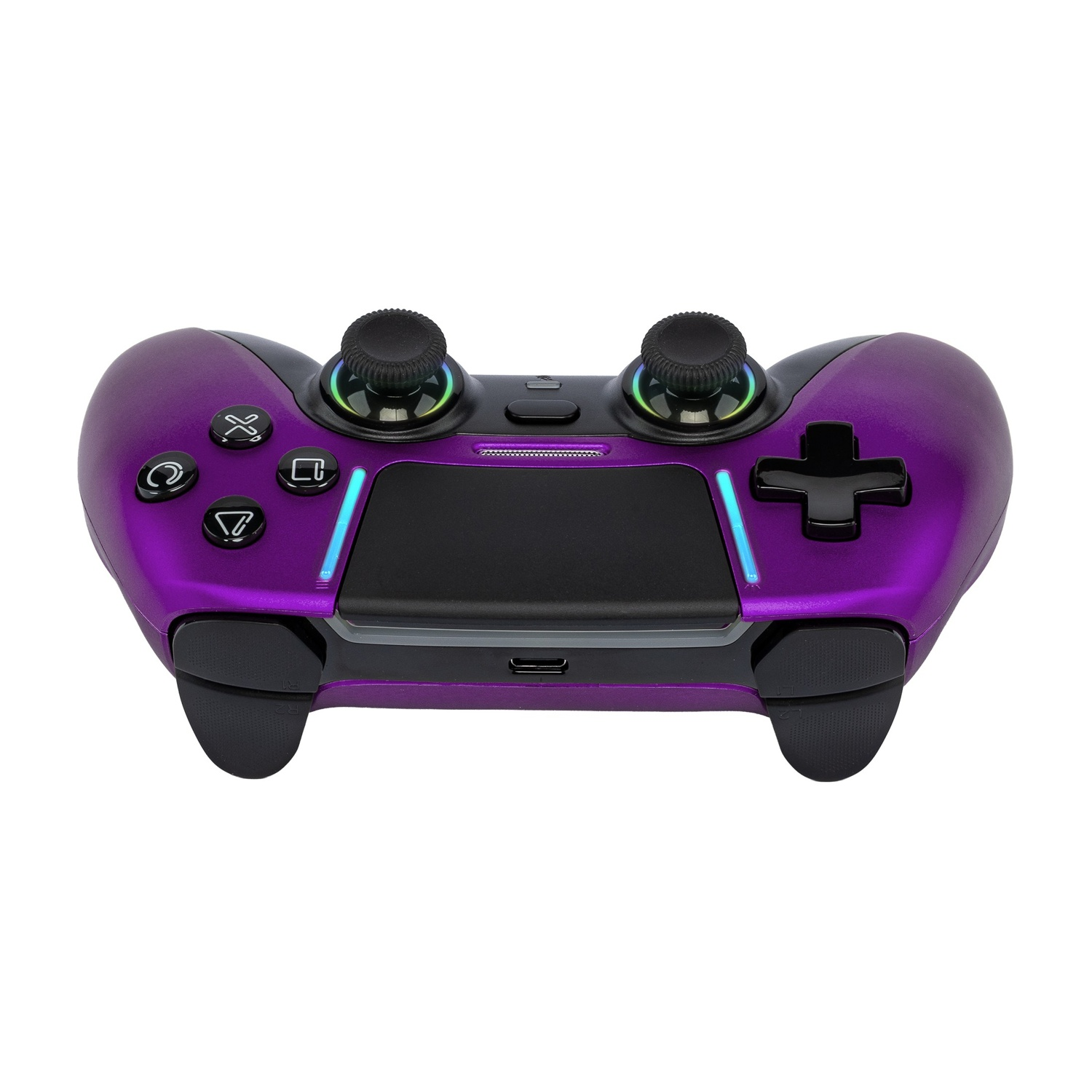 Controller di gioco lucido viola e nero con joystick, touchpad e luci LED blu su uno sfondo bianco.