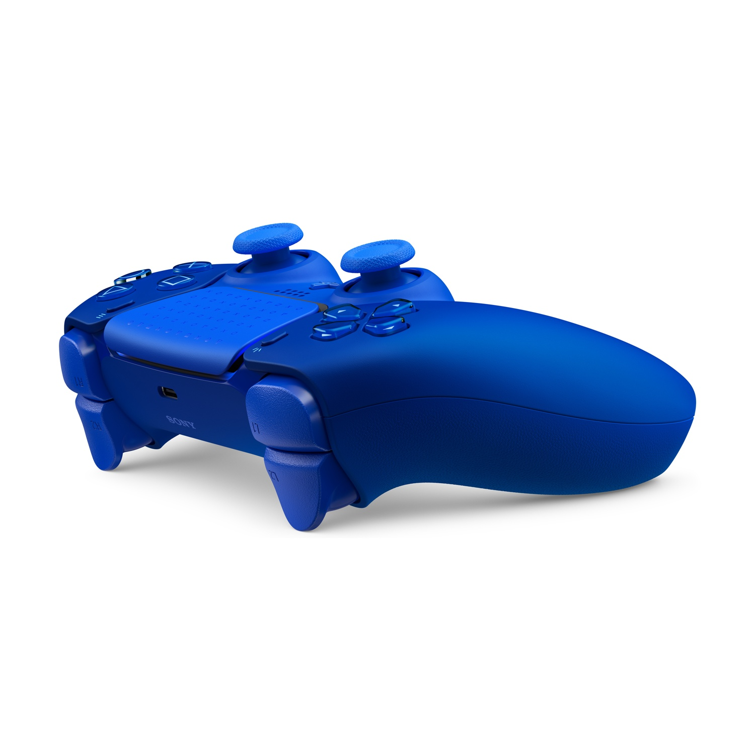 Un controller wireless PlayStation 5 DualSense blu su sfondo bianco.