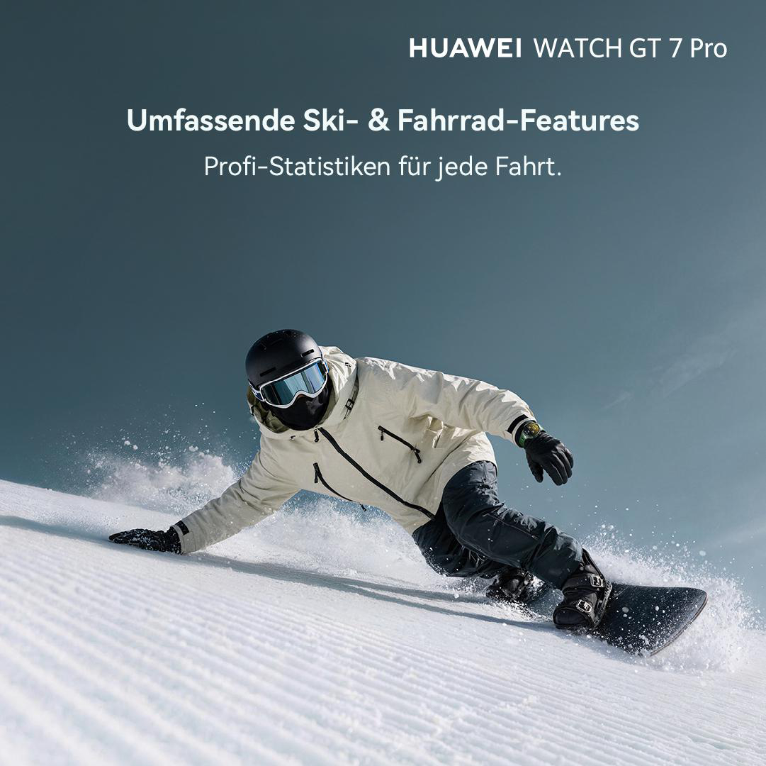 Snowboarder in Schutzkleidung fährt auf einer schneebedeckten Piste bergab.