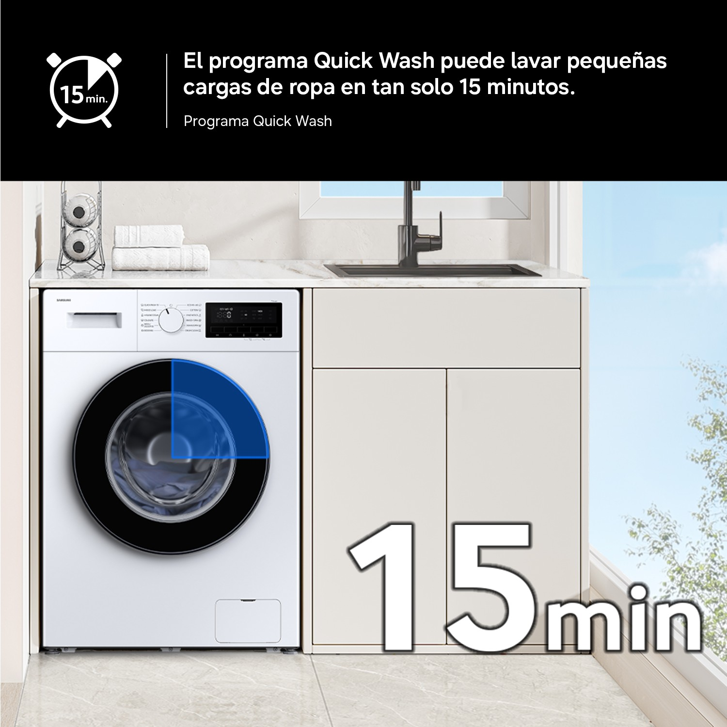 Una lavadora blanca en una cocina moderna con un símbolo de 15 minutos.