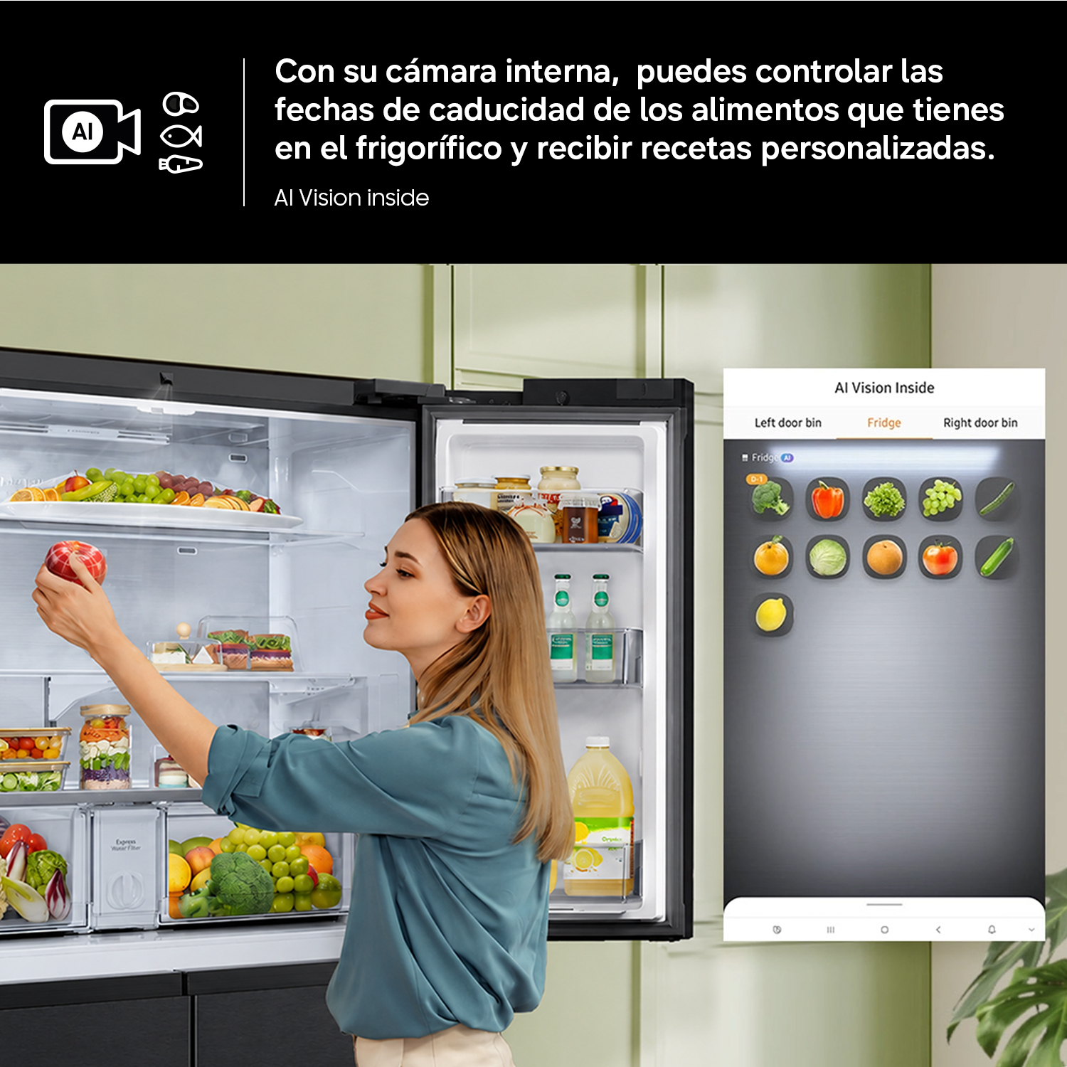 Una mujer alcanza el interior de un refrigerador abierto, mientras una pantalla muestra los alimentos.