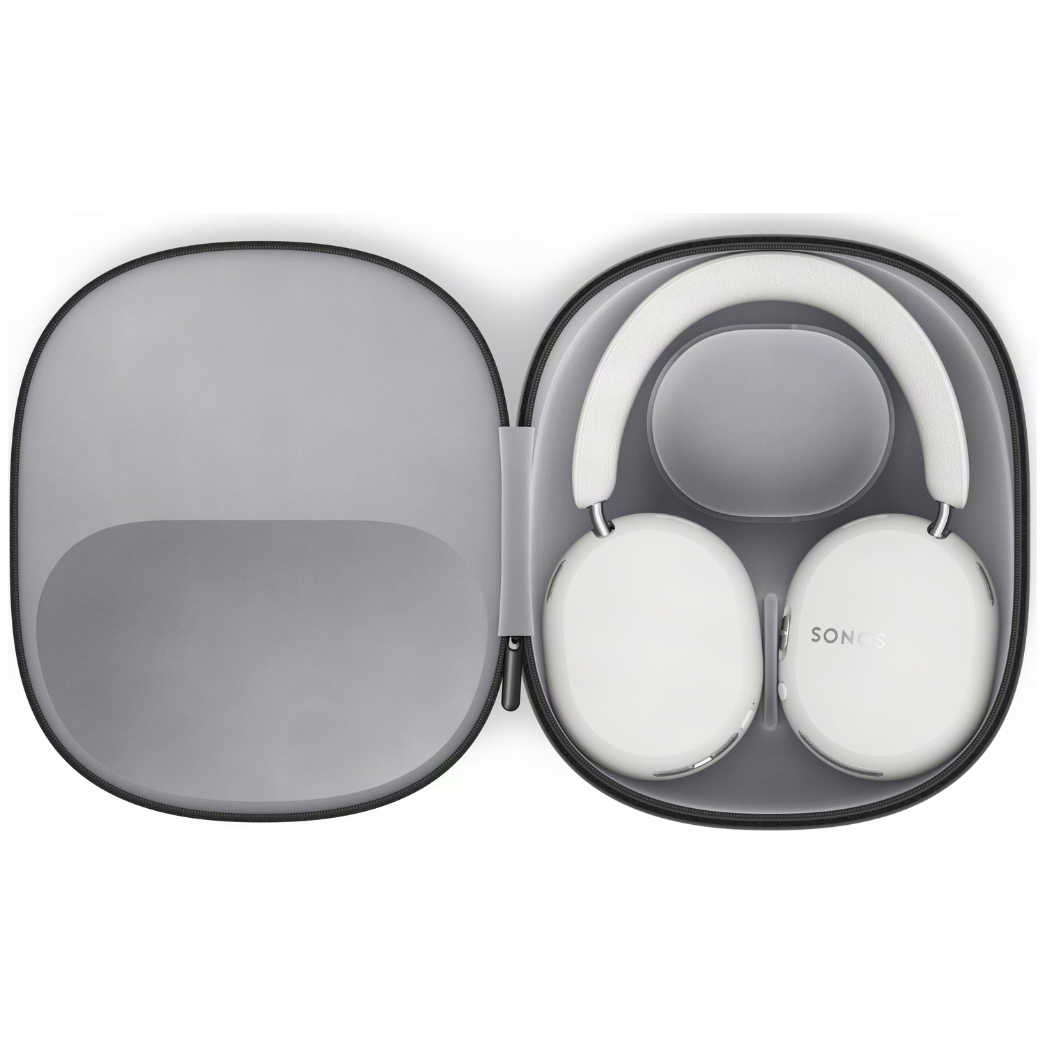 Witte Sonos over-ear koptelefoon in een open grijze etui tegen een witte achtergrond.