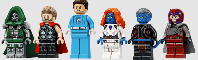 Sechs verschiedene Lego-Superhelden-Minifiguren stehen nebeneinander vor grauem Hintergrund.