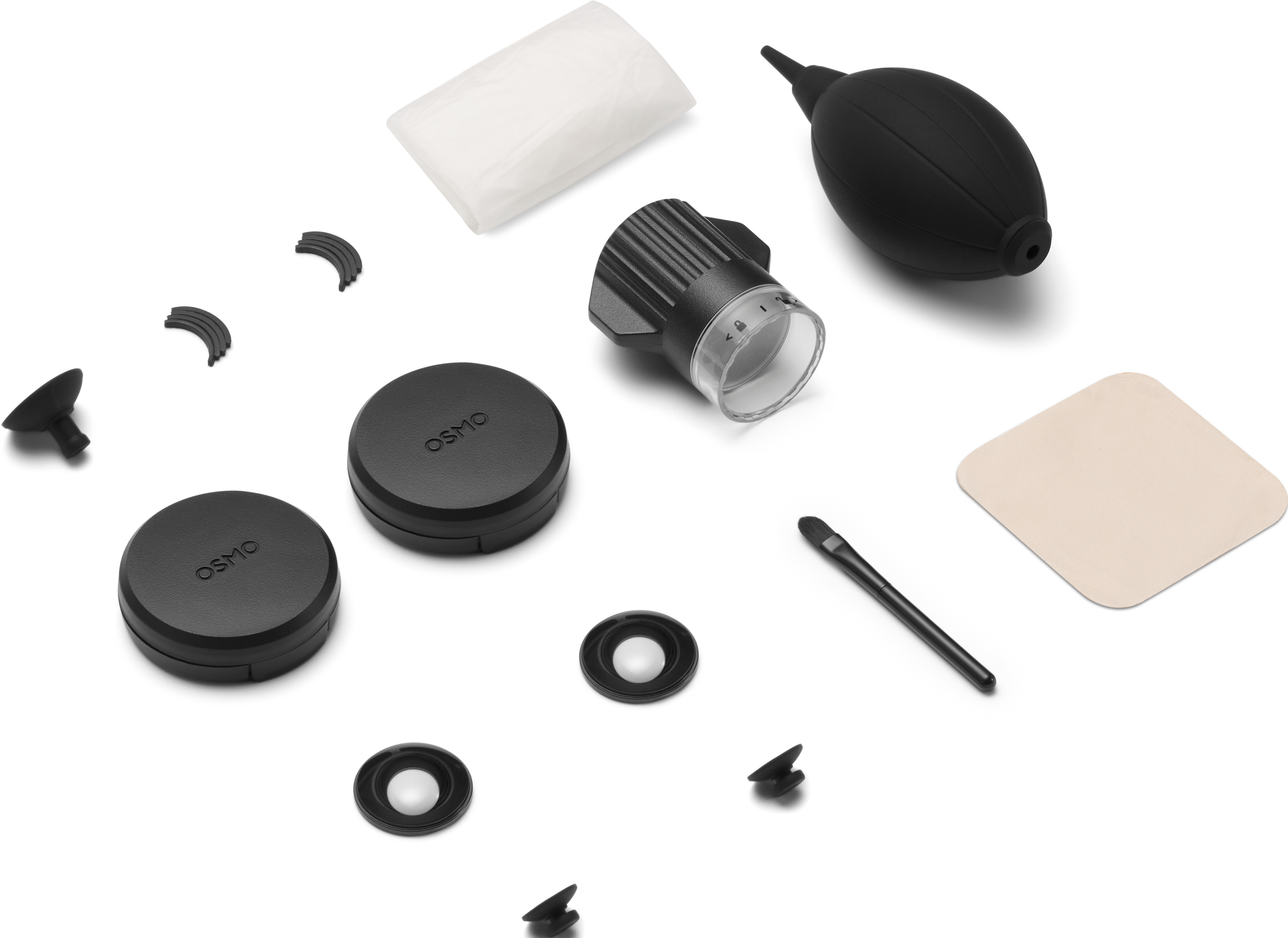 Ein Set mit Osmo-Kamera-Zubehör, einschließlich Filtern, Reinigungswerkzeugen und einer Tragetasche.