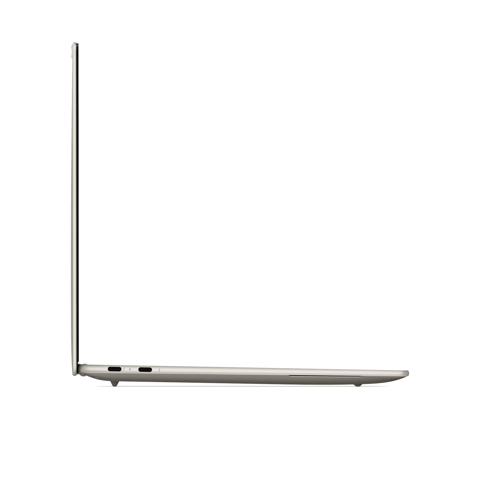 Vista lateral de un portátil plateado y delgado con dos puertos USB-C sobre un fondo negro.