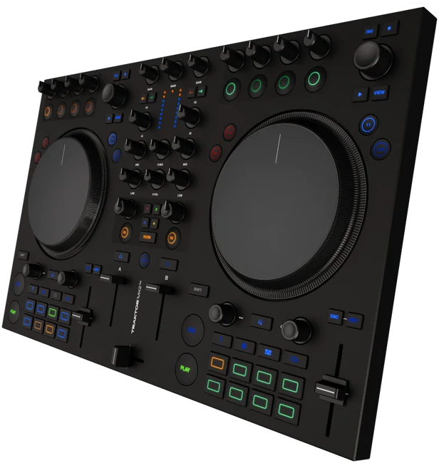 Une table de mixage DJ noire avec deux roues jog, de nombreux boutons et des touches lumineuses bleues et vertes.