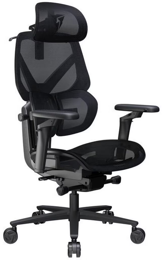 Una sedia da ufficio ergonomica in rete nera con braccioli e poggiatesta regolabili, su ruote.