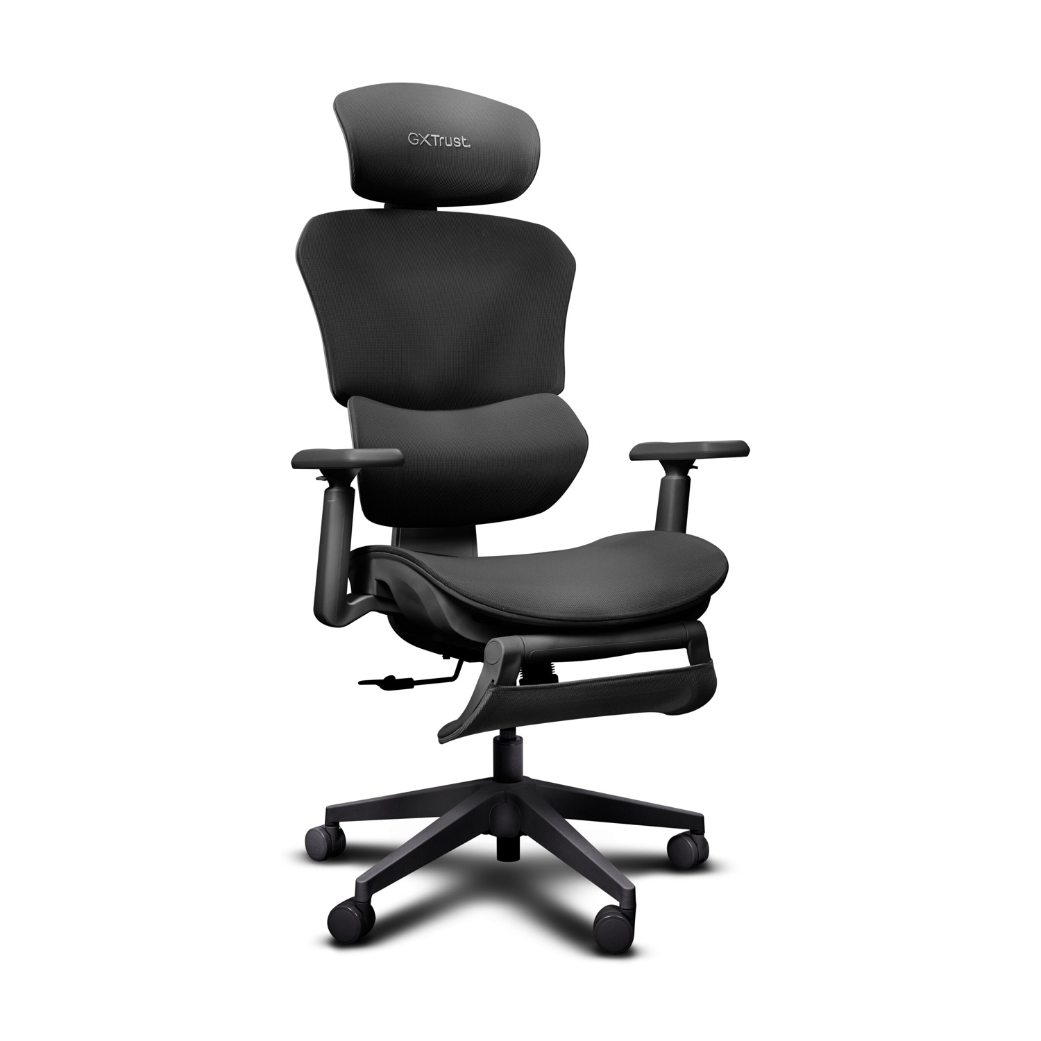 Sedia da ufficio ergonomica nera in tessuto a rete, braccioli e poggiatesta regolabili su base con ruote.