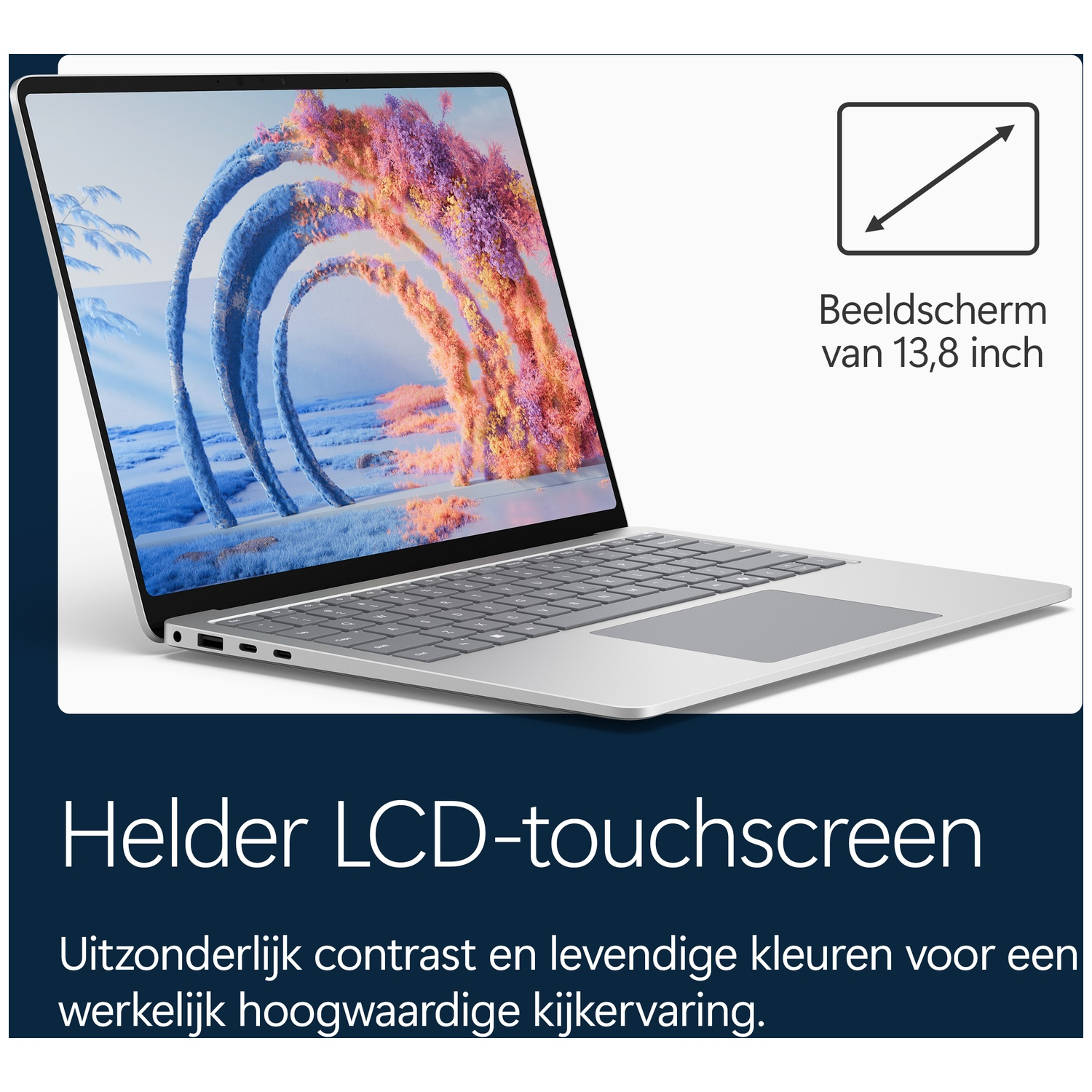 Een zilveren laptop met helder LCD-touchscreen en Nederlandse tekst.