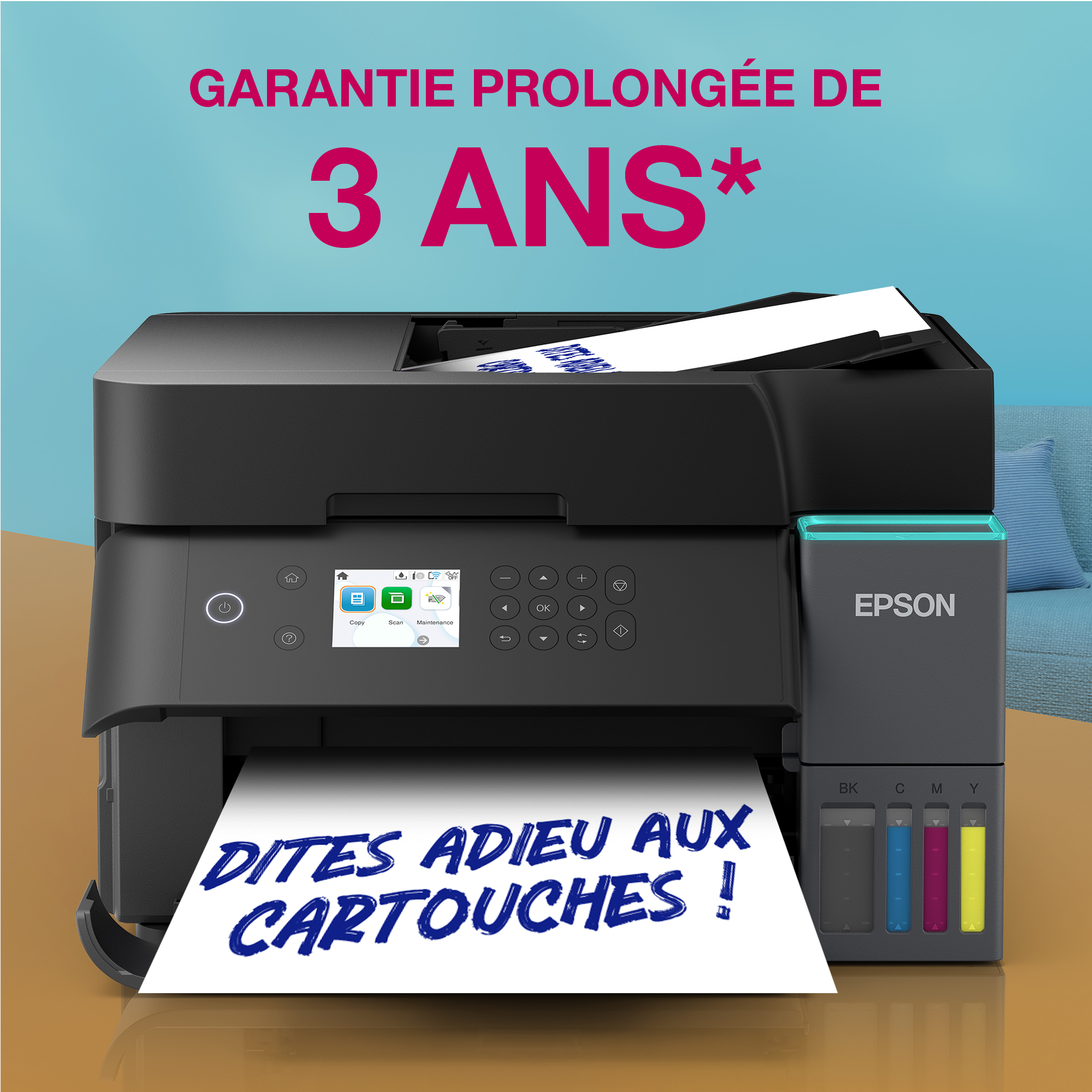 Imprimante jet d'encre Epson sur table en bois avec texte imprimé et mur bleu.
