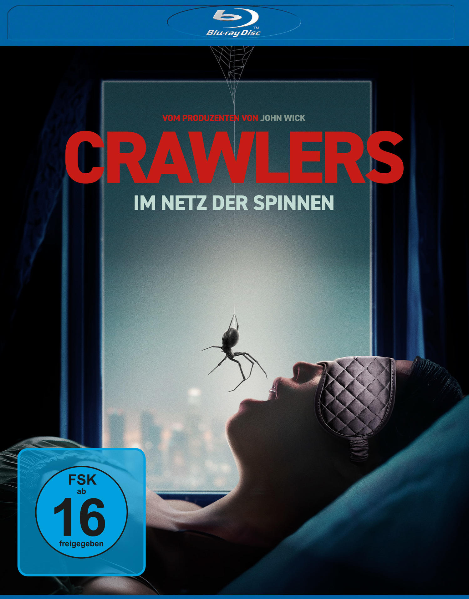 Blu-ray-Cover von Crawlers: Eine Frau mit Schlafmaske liegt im Bett, während eine große Spinne auf ihren Mund herabsinkt.
