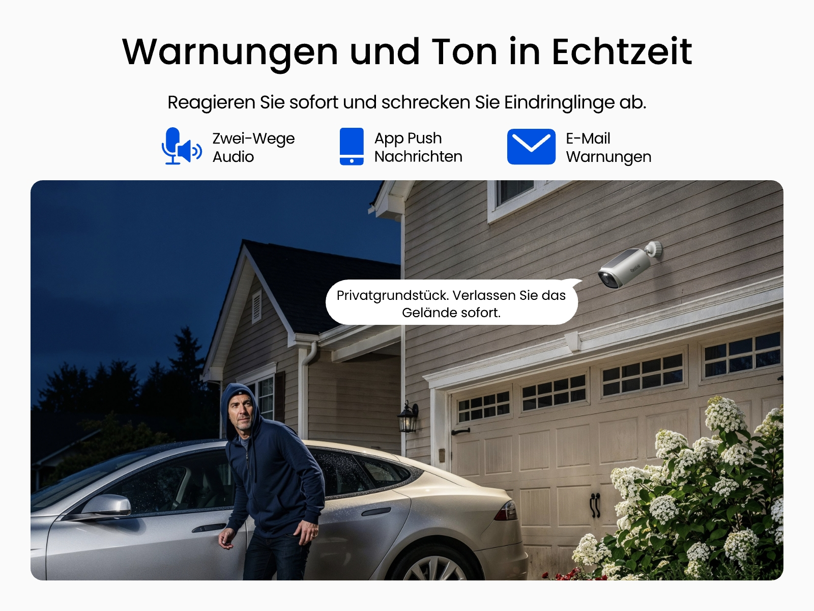 Überwachungskamera am Haus gibt Sprachwarnung aus, während sich ein Einbrecher an einem Auto nähert.