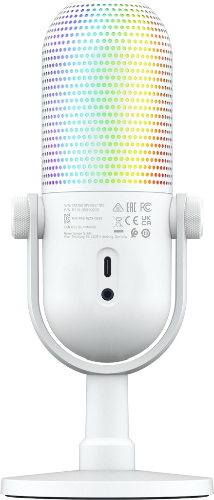 Weißes Mikrofon mit Regenbogen-LEDs, USB-C-Anschluss und Standfuß auf hellem Hintergrund.